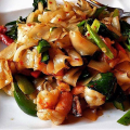 Shrimp Pad Kee Mao - Siri Thai